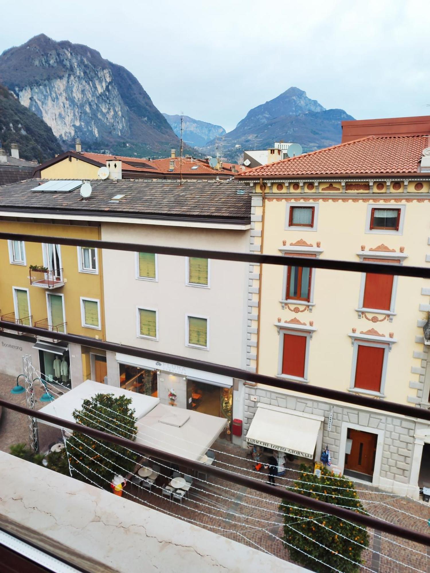 King Of The Lake Riva del Garda Esterno foto